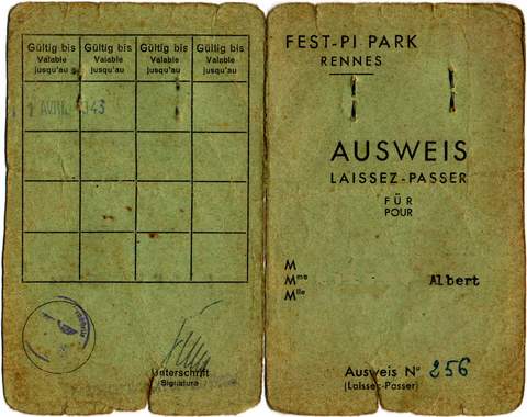 Ausweis r.jpg