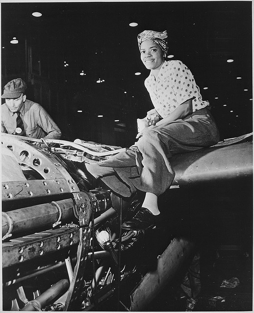 Riveter at Lockheed Aircraft Corporation, Burbank, California, 1940-1945.jpg