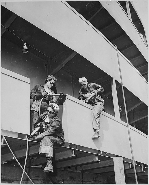 Women War Workers of Marinship Corp, 1942.jpg
