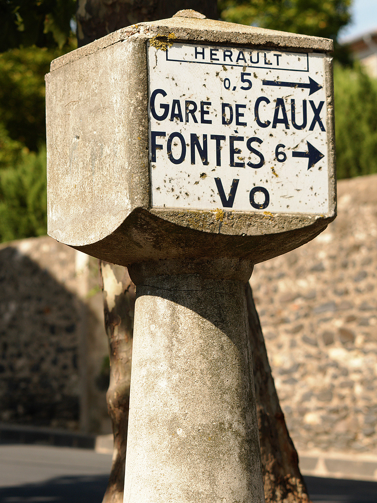 borne-gare-de-caux-1941.jpg