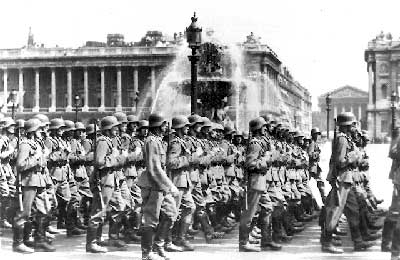 nazis_paris.jpg