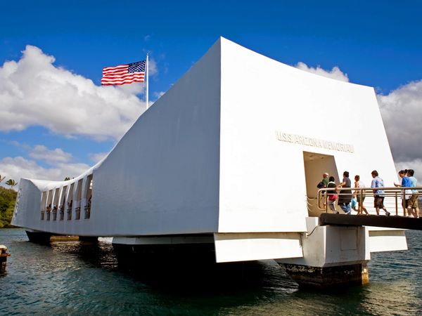 uss-arizona-memorial_38597_600x450.jpg