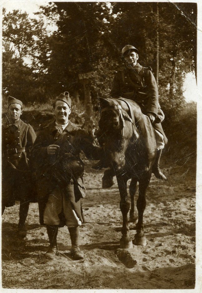 'Infanterie Coloniale En manoeuvre dito.jpg