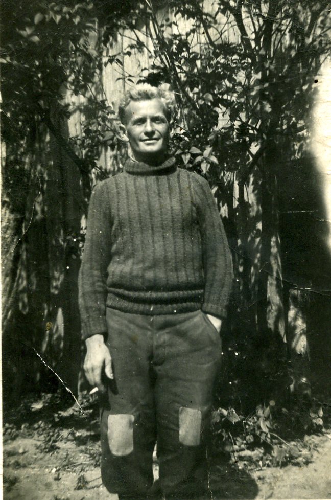 12 - 1942 4 Chez FREUDHOFMAIER à OBER-KREUZSTETTEN.jpg