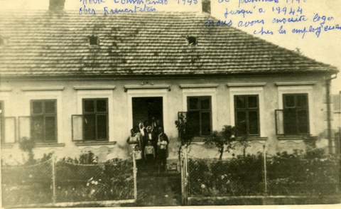 'en 1944 R.jpg