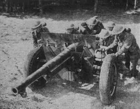 'entrainant en Ecosse en 1941 avec un 75 fabriqué aux USA.jpg