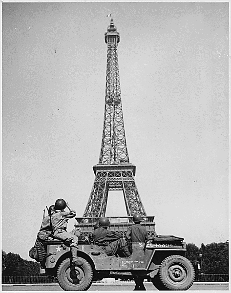 american soldiers watch Eiffel tower.gif