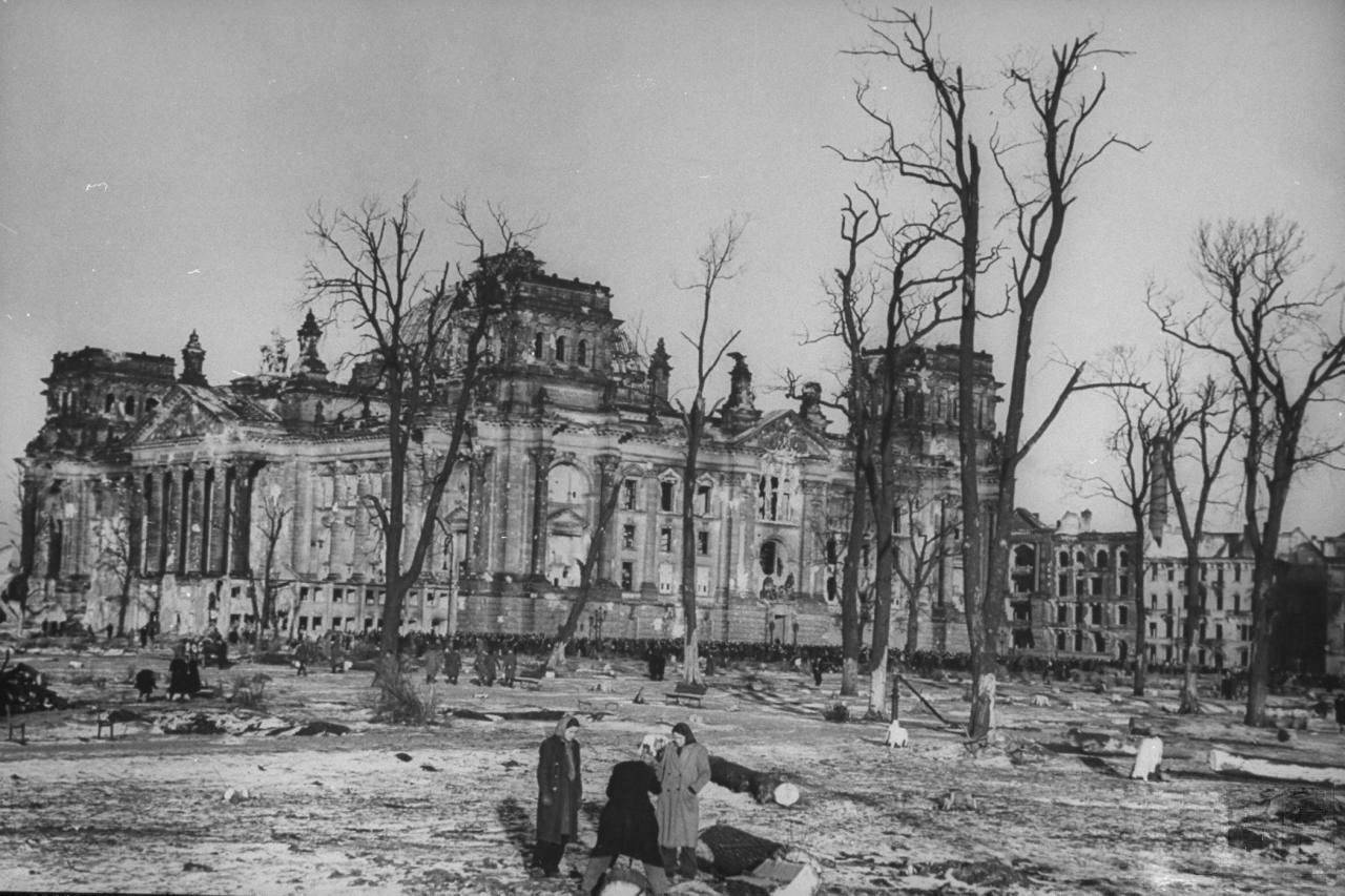 Berlin_1945_1x1.fi_f63e6e584876ed5a9af6806b55a311d6_1280_853.jpg