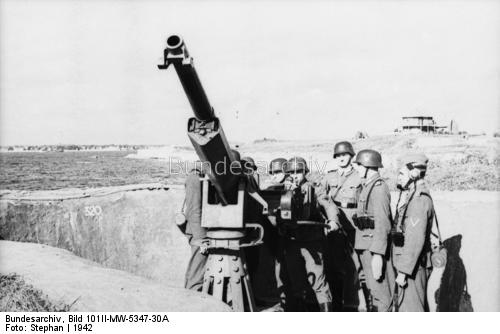 75 mm Lorient 1942.jpg