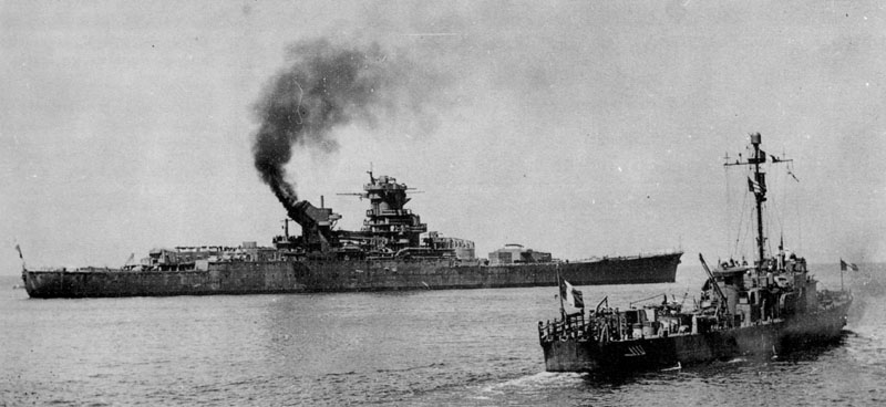 JEAN BART 1945 8  25 quittant casablanca.jpg