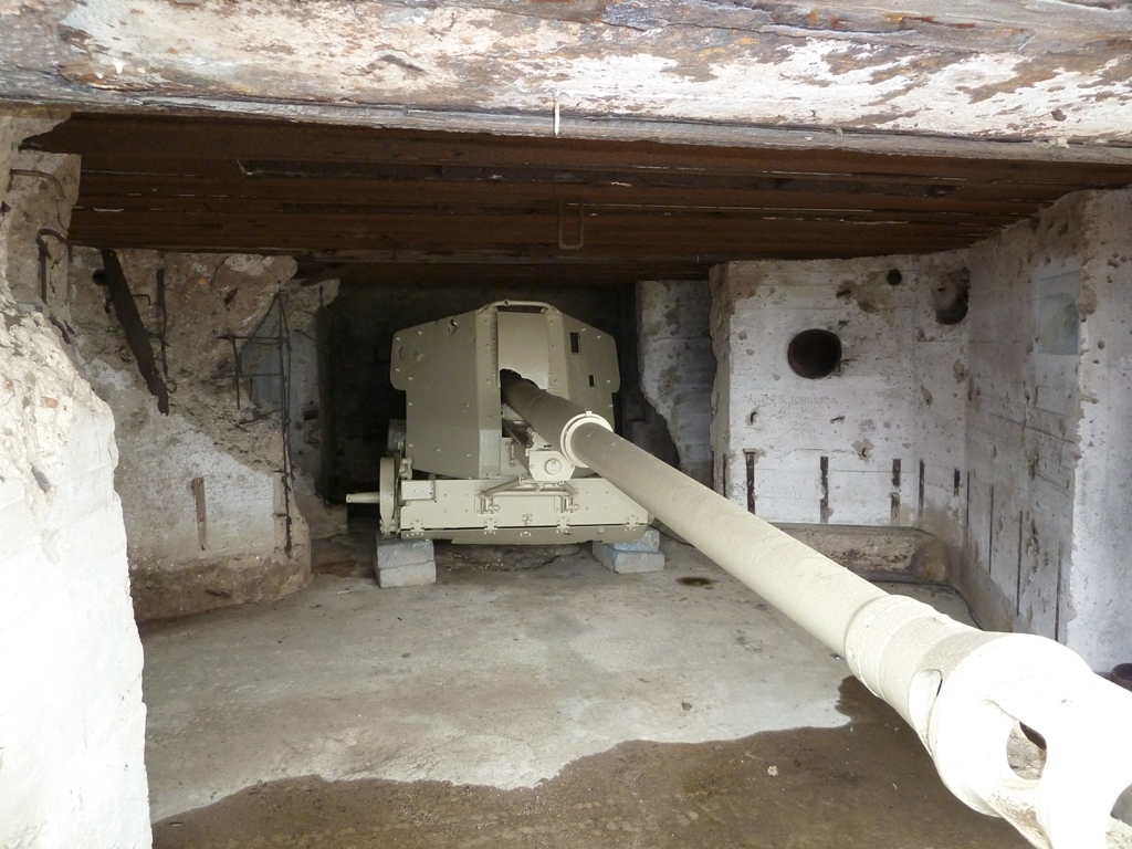 Omaha casemate R677 pour 88-2.JPG