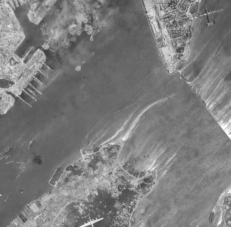 1944 6 5 toulon bombardement.jpg