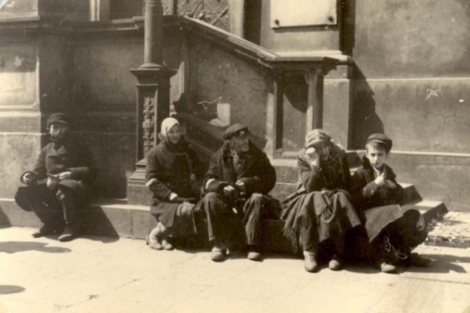 Warsaw Ghetto.jpg