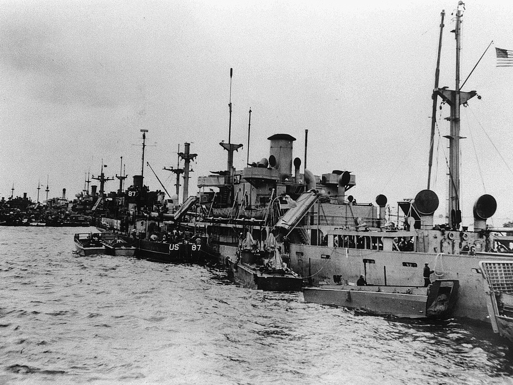 578.ARTEMAS WARD 21_port05.jpg