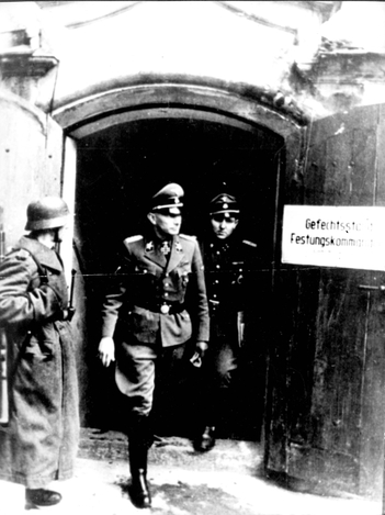 reinefarth  à Kustrin.jpg