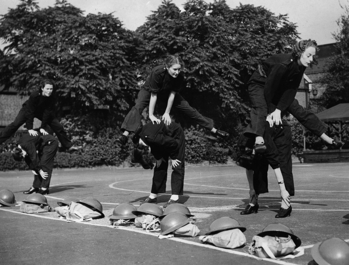 12 septembre 1939 entrainement du service d’incendie auxiliaire.jpg