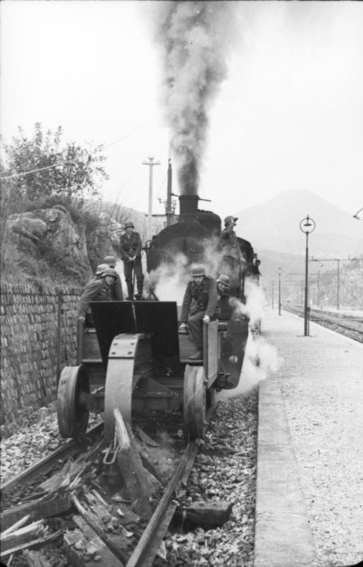 Bundesarchiv_Bild_101_I_308_0799_R_11_Italien_It.jpg