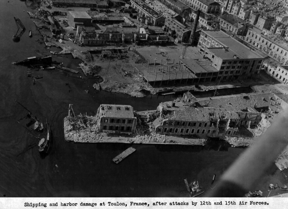 1944 8 28 VAGUE, DOCK F Toulon04.jpg