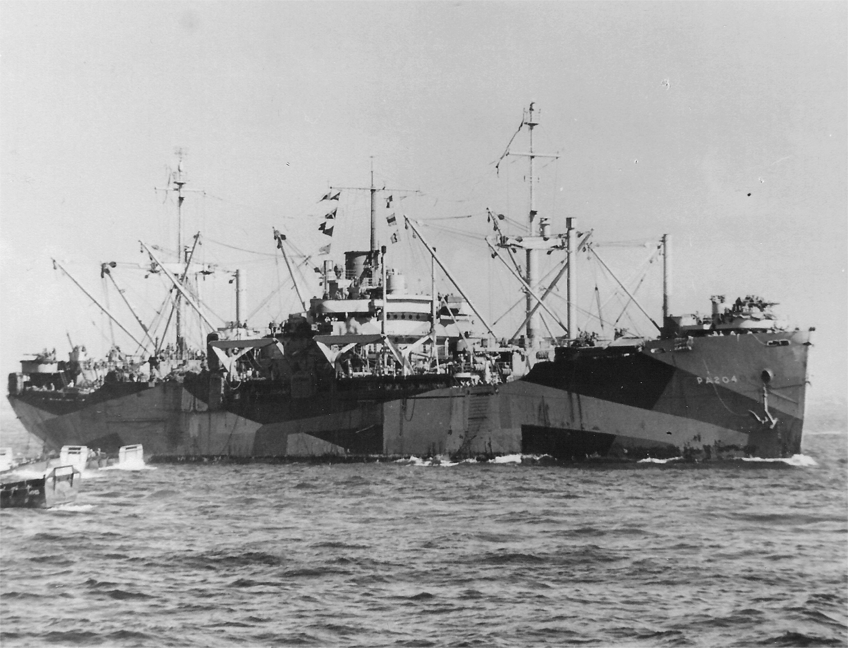 APA204 SARASOTA 1945 1 8 luzon ship_haskell.jpg