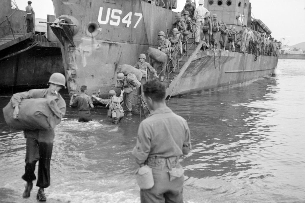 LCIL47 1944 8 15 provence.jpg