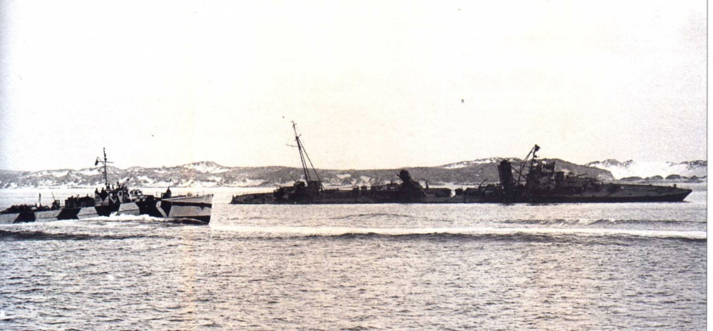 CHACAL 1940 5 25 échoué Boulogne.jpg