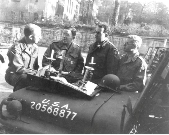 Aumonier et 82nd.jpg