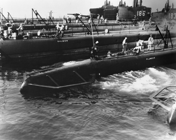 Silent-Service5.jpg