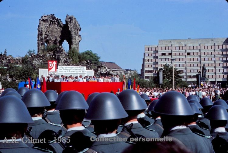 1 - De hauts résultats ( élevés) pour le bien du peuple et pour la paix. XI e Congrès du parti du PSU.jpg