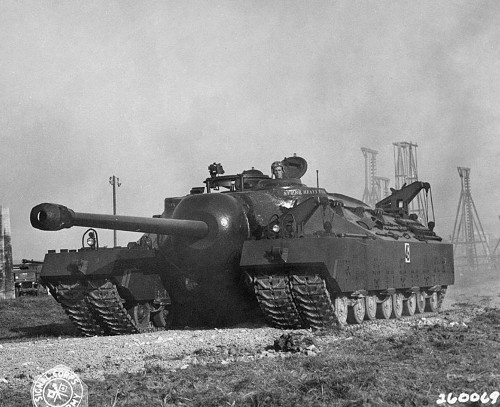 T28-Super-Heavy-Tank-Gun-Motor-Carriage-T95.jpg