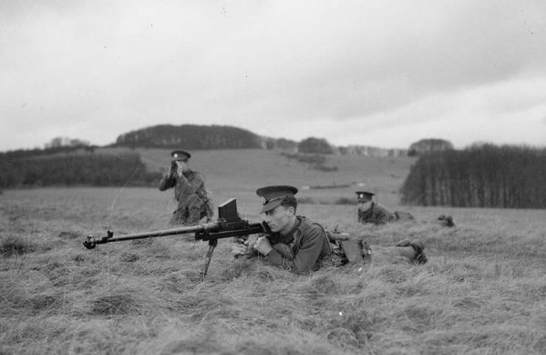 ARMY_TRAINING_001_013-0.55_inch_Boys_Anti-tank_rifle.jpg