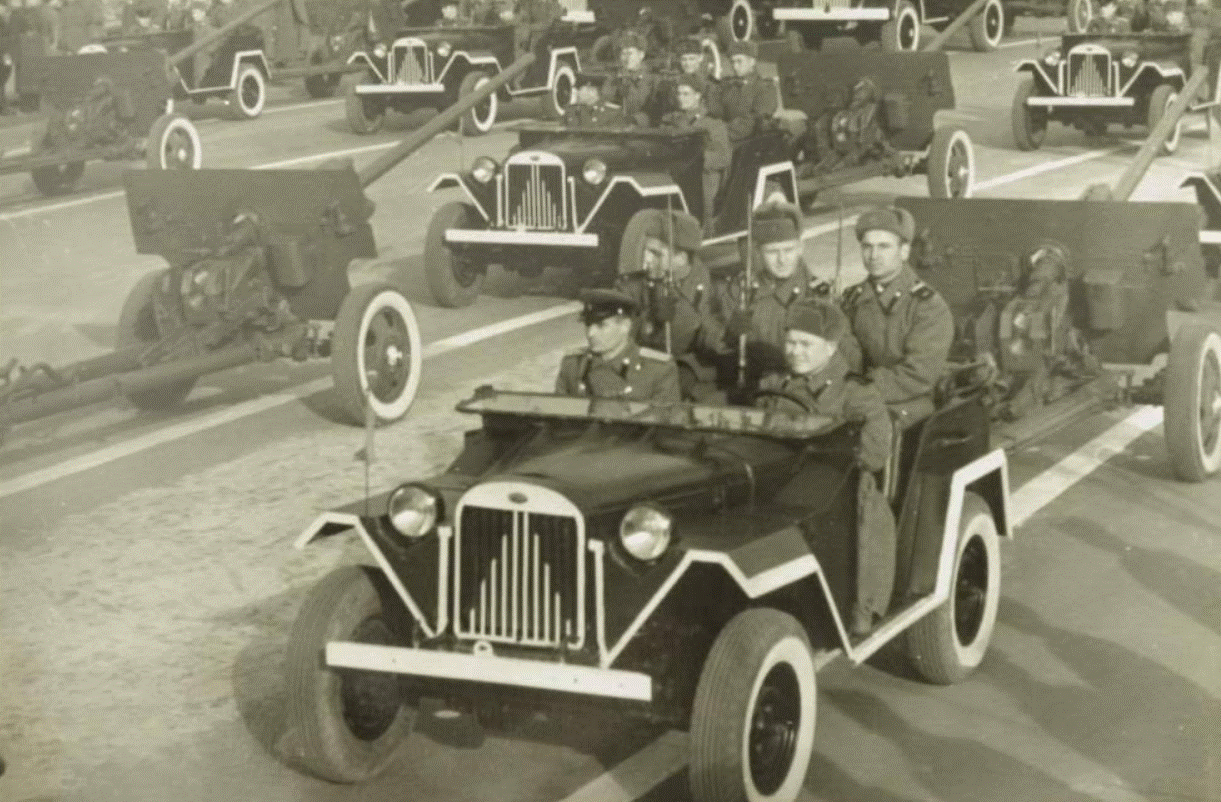 gaz 67 at zis.gif