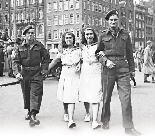 AmsterdamCanadiens.jpg