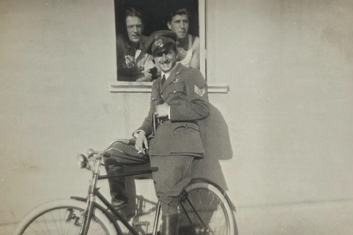 regia sous off vélo.png