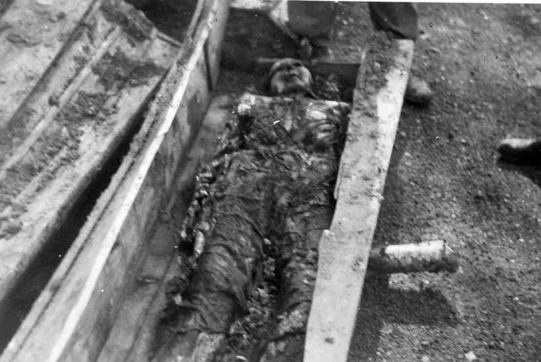 La Citadelle - Sépultures déscentes -  0003.jpg