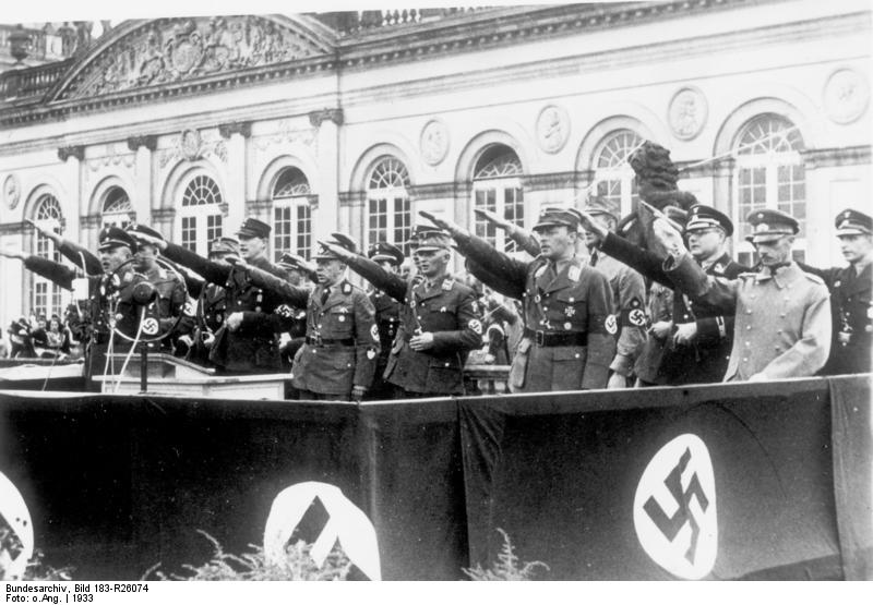 Bundesarchiv_Bild_183-R26074,_Reichstreffen_des_Reichsbundes_Volkstum_und_Heimat.jpg